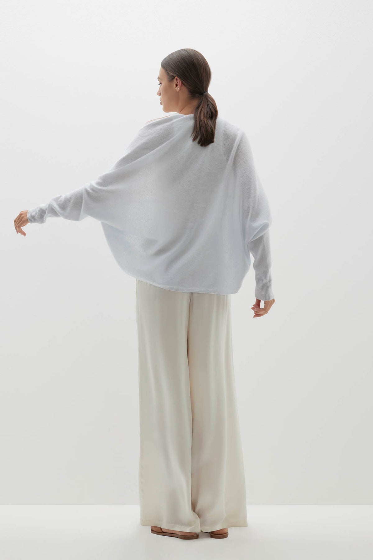 MELI FEATHERWEIGHT CASHMERE SHRUG