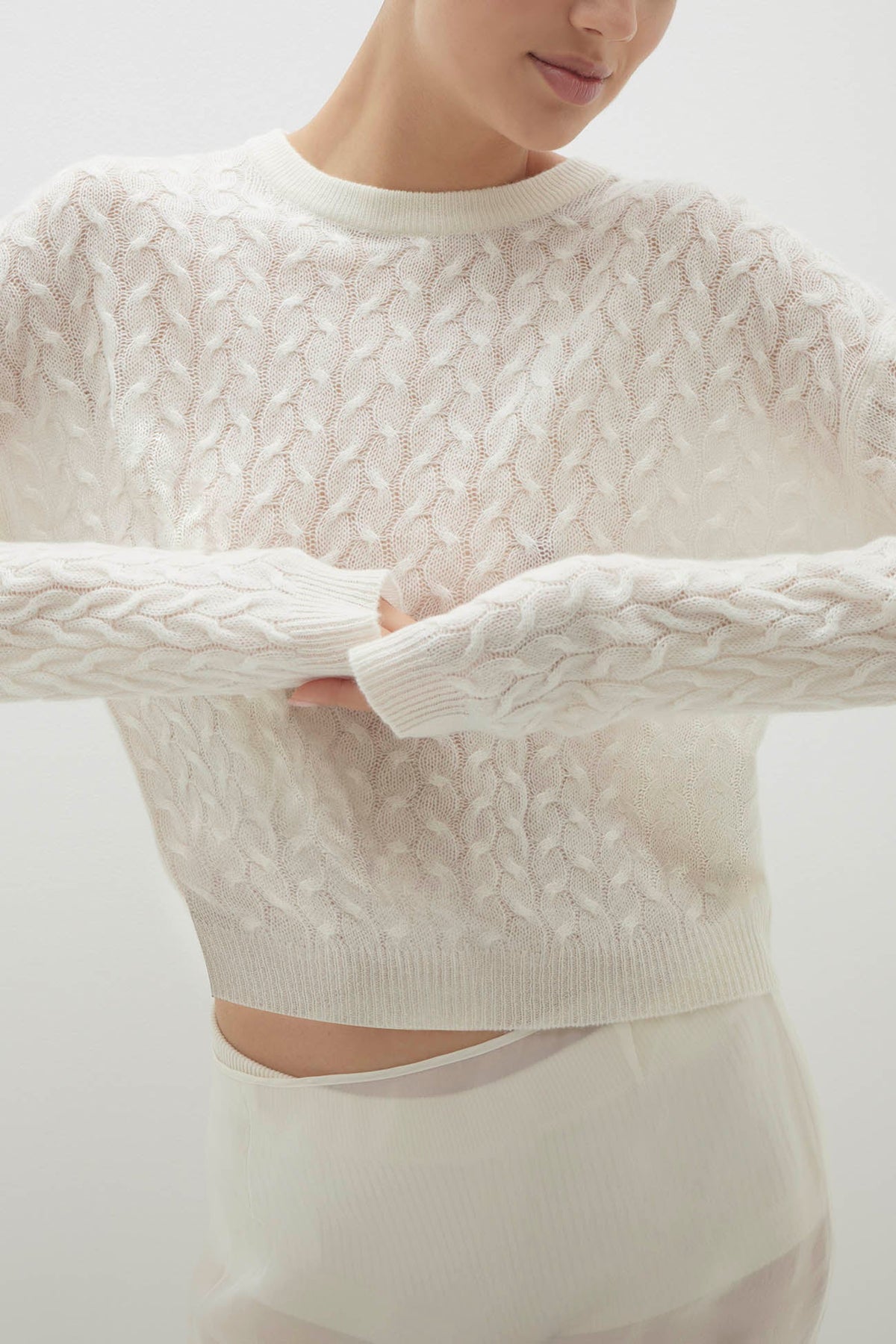 CHRISSY CROPPED CABLE KNIT SWEATER