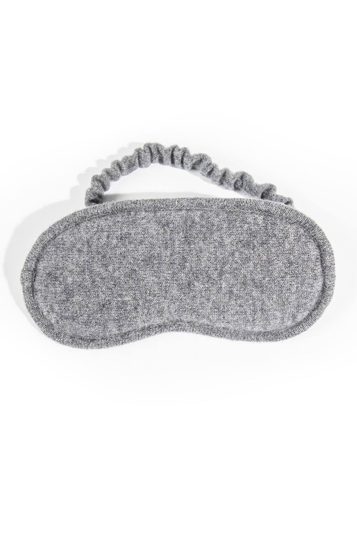 THE CASHMERE TRAVEL SET