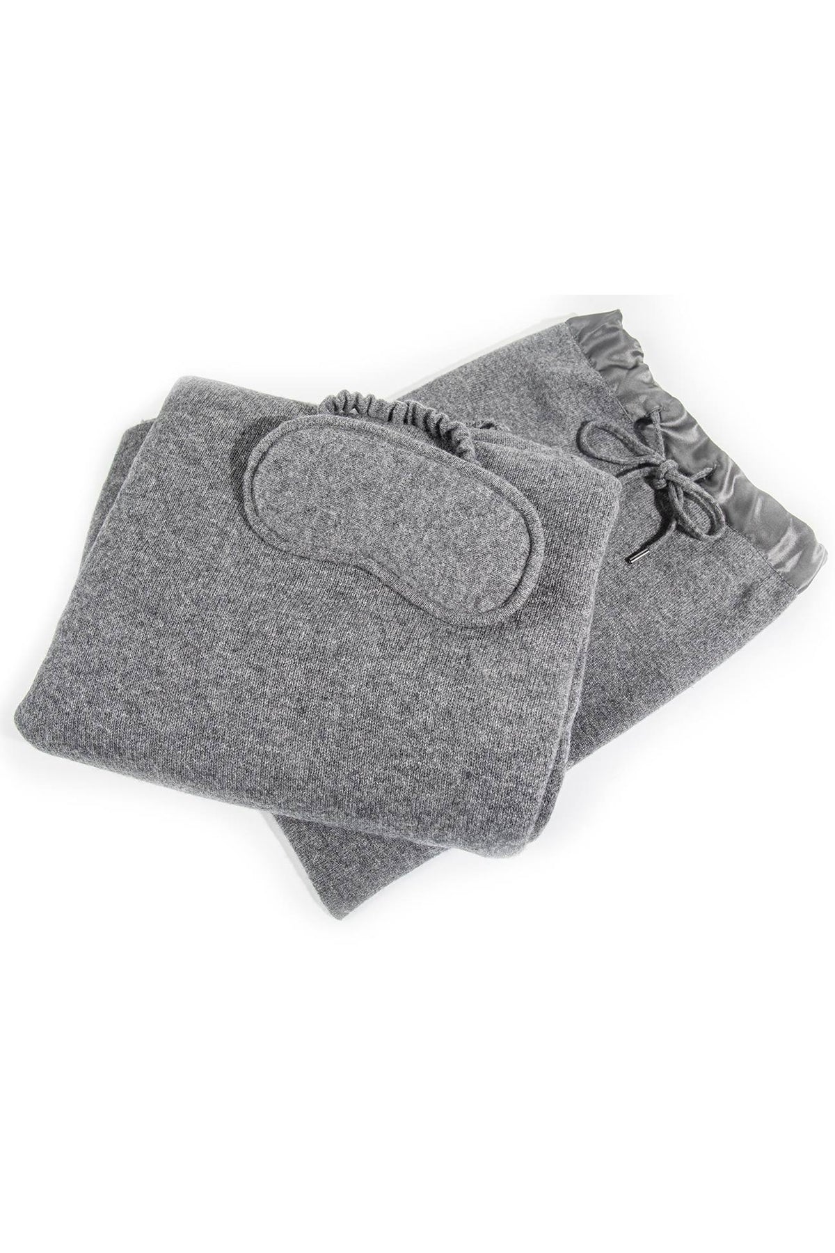 THE CASHMERE TRAVEL SET