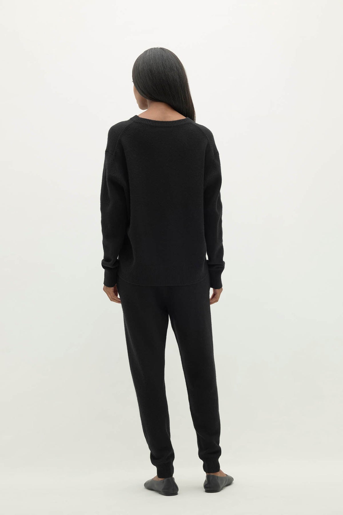 KAIA CREWNECK CASHMERE SWEATER