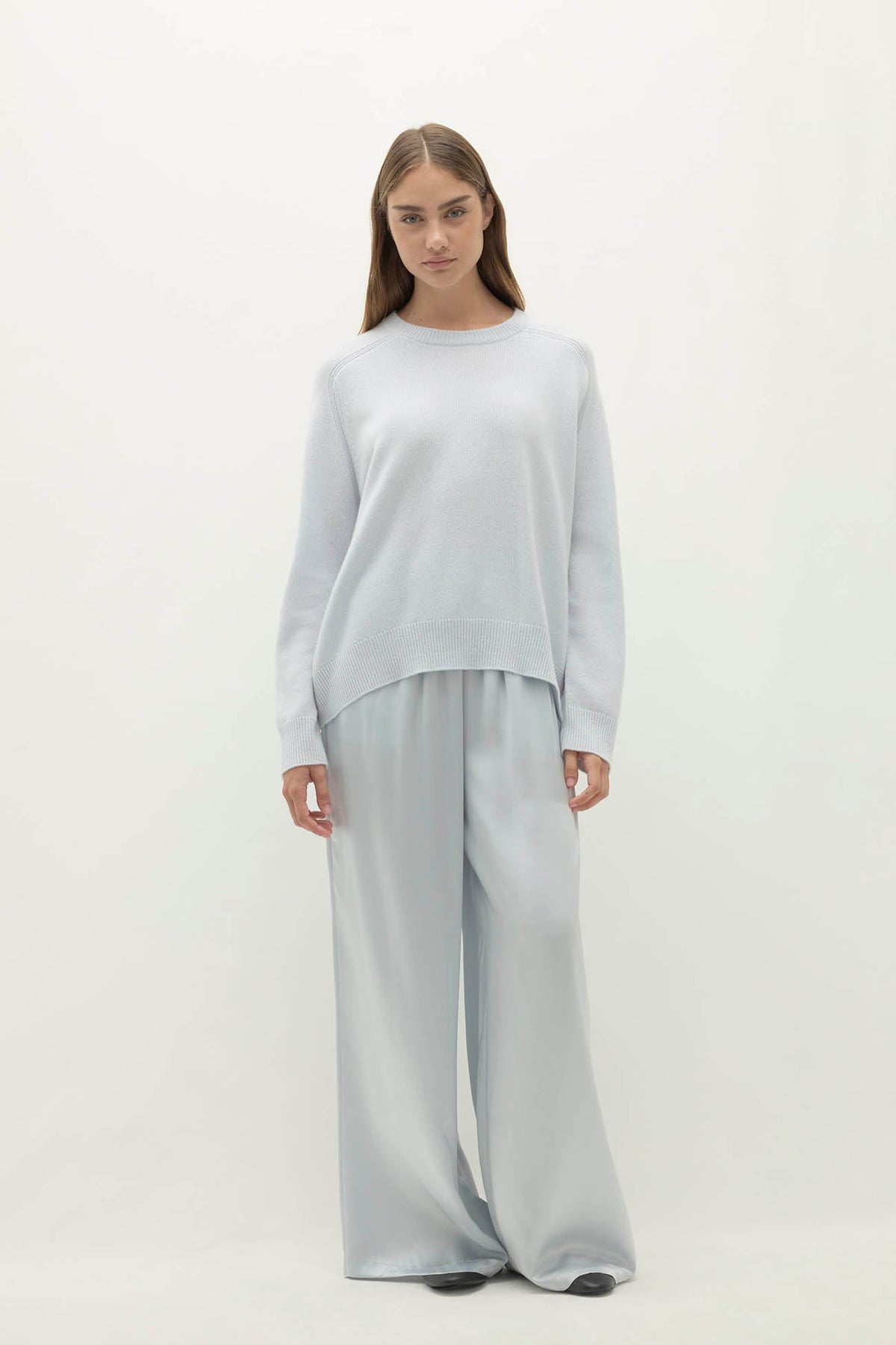 TAMMY CASHMERE CREWNECK SWEATER