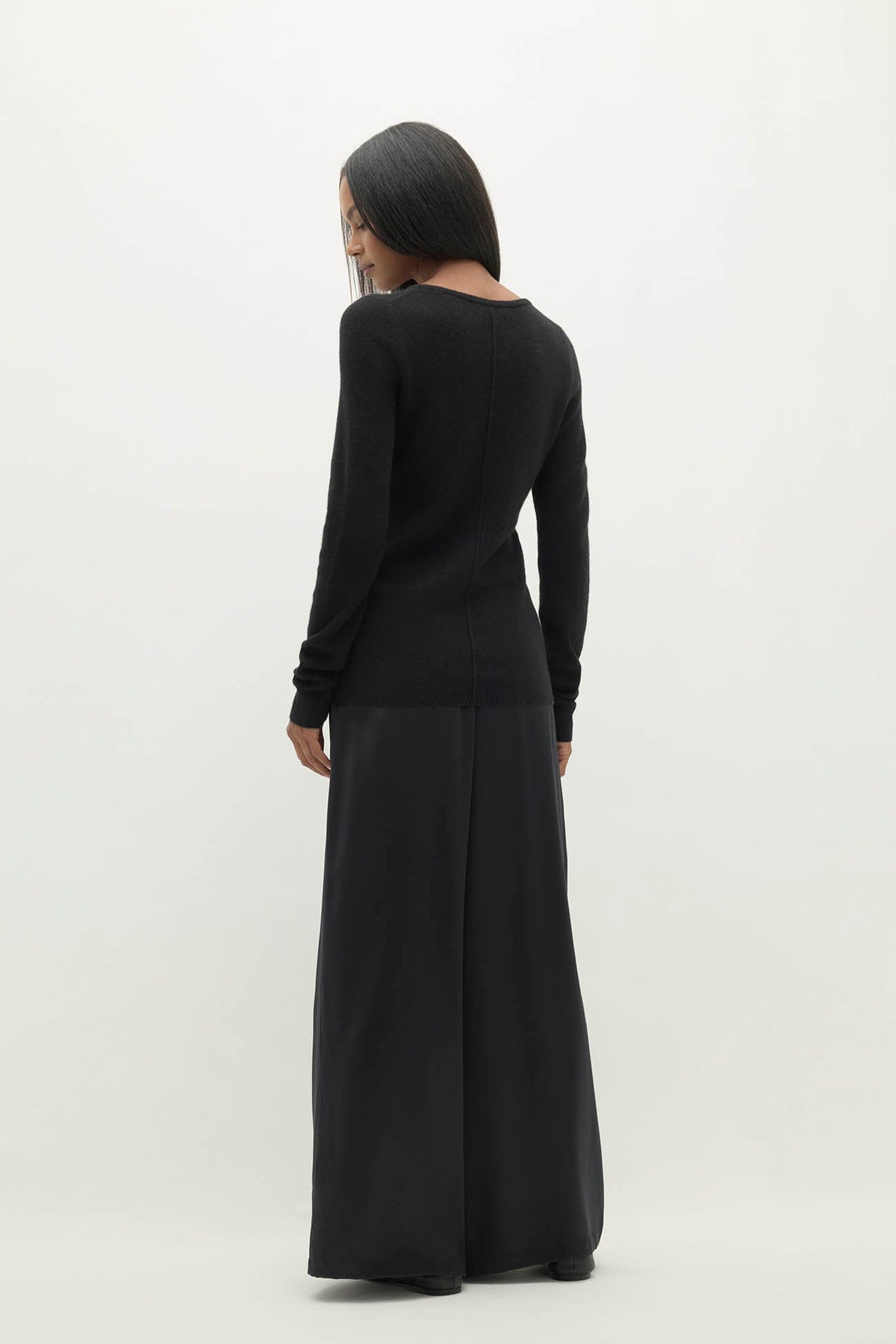 ADDY CREWNECK CASHMERE SWEATER