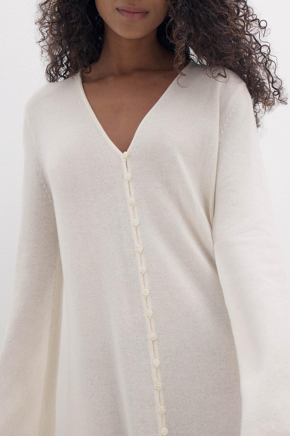 ELOISE BUTTON-FRONT CASHMERE KAFTAN
