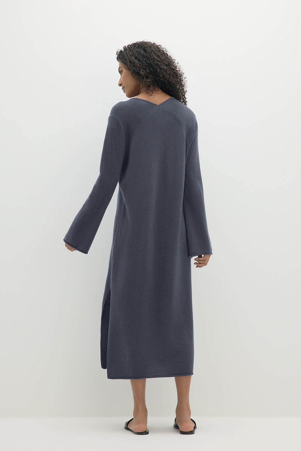 ELOISE BUTTON-FRONT CASHMERE KAFTAN