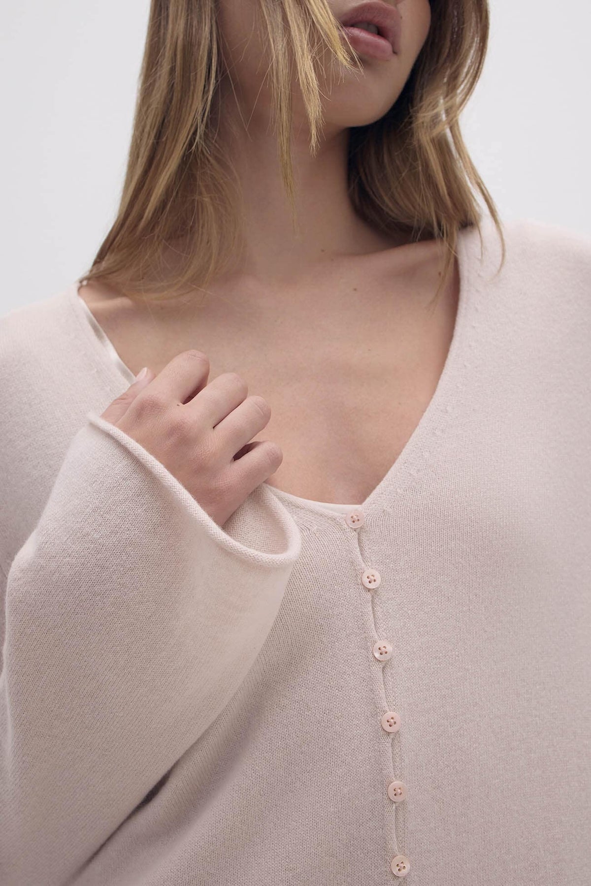 ELOISE BUTTON-FRONT CASHMERE KAFTAN
