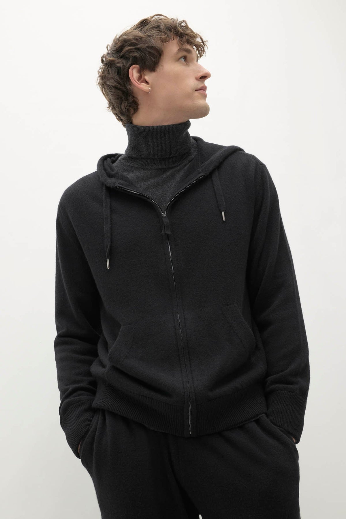 KAYDEN ZIP-UP HOODIE