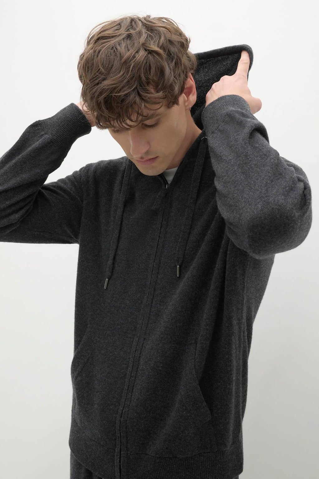 KAYDEN ZIP-UP HOODIE