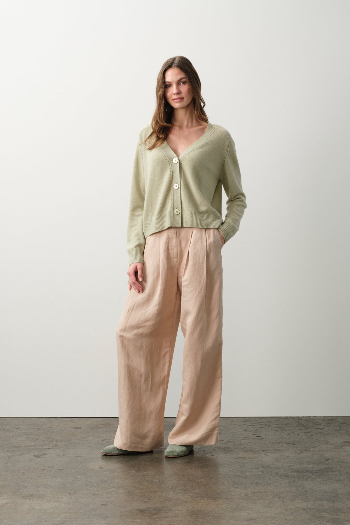 ALTHEA FEATHERWEIGHT CASHMERE CARDIGAN