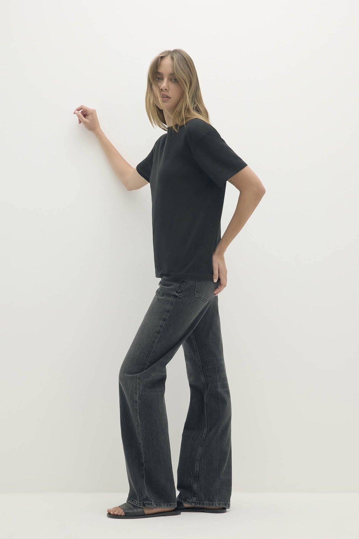 STACI ORGANIC COTTON BOYFRIEND CREWNECK TEE
