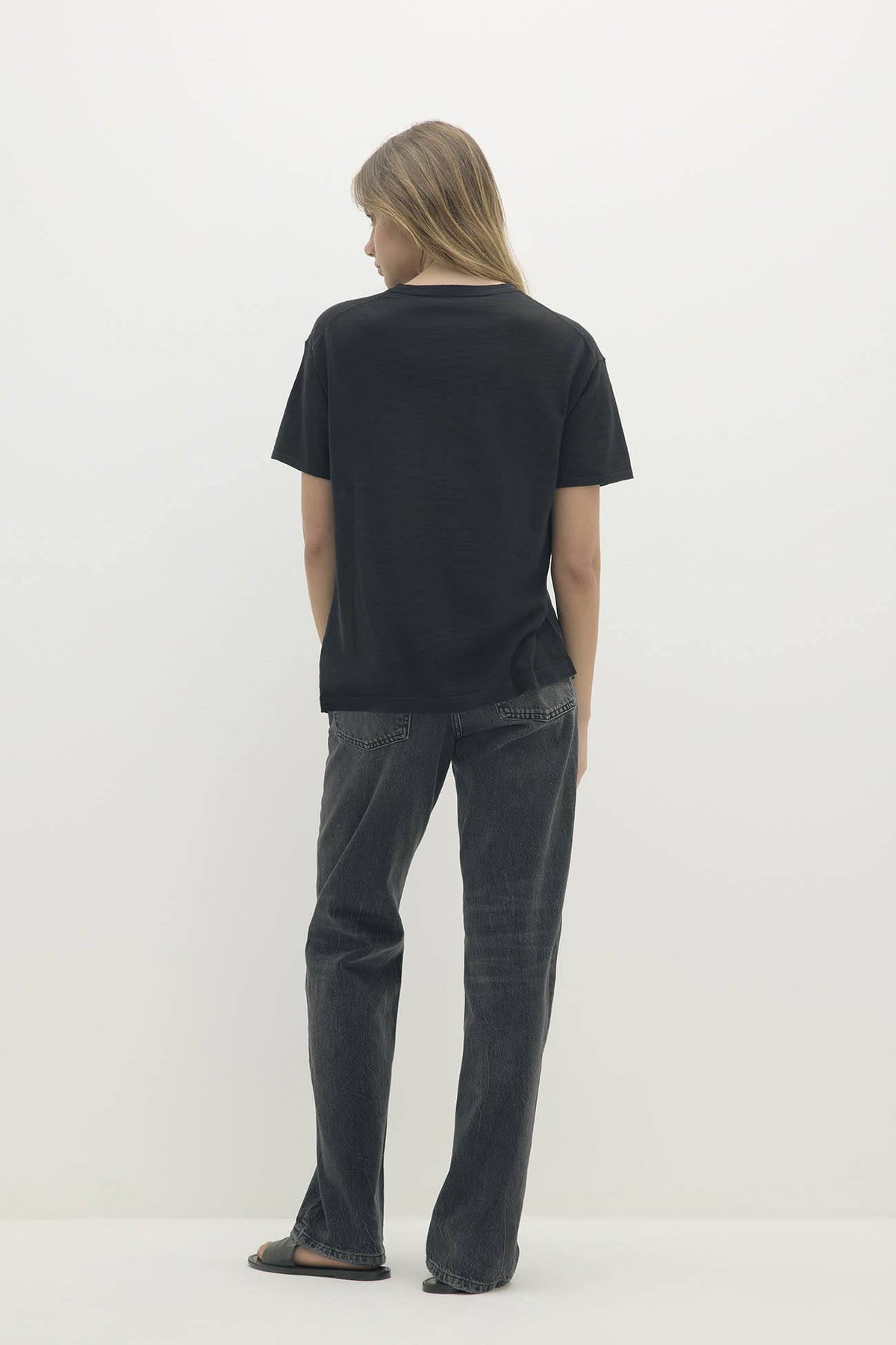 STACI ORGANIC COTTON BOYFRIEND CREWNECK TEE