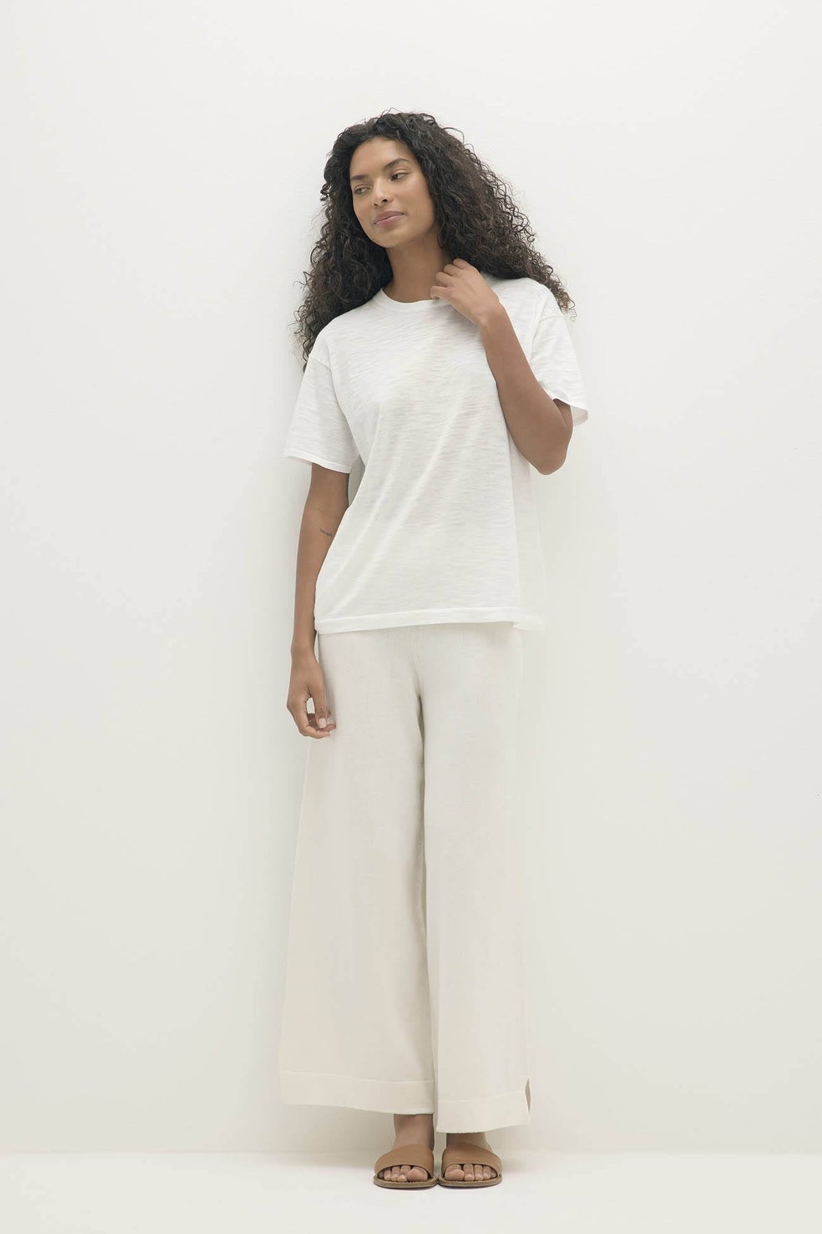 STACI ORGANIC COTTON BOYFRIEND CREWNECK TEE