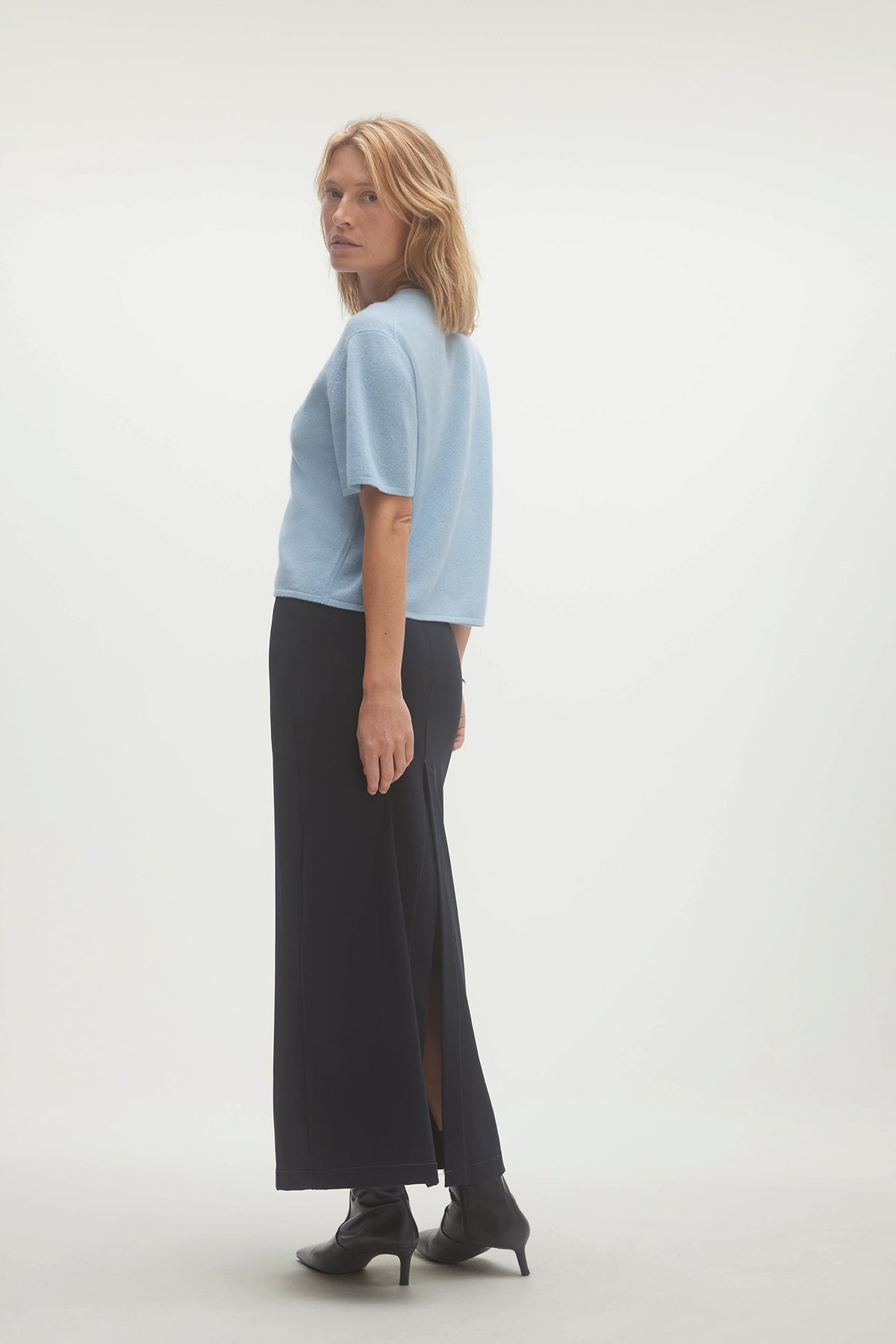 JEAN CASHMERE CREWNECK SWEATER
